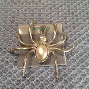 Vintage Joyce Leslie Pearl Silvertone Spider Brooch Pin
